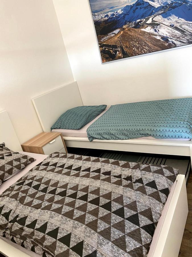 Apartman Mladé Buky Zewnętrze zdjęcie